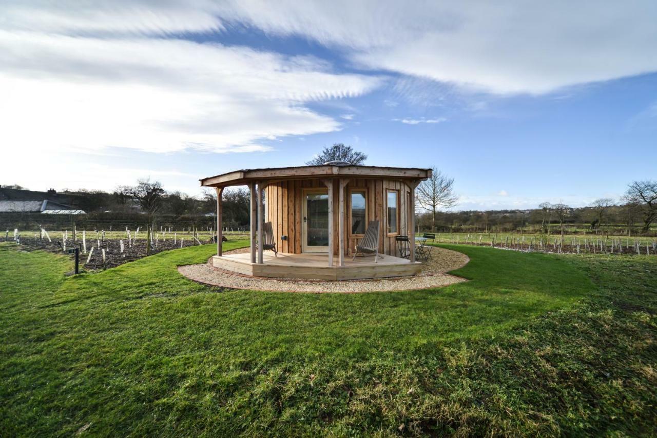 Nether Farm Roundhouses - Henmore Water & Sturston Winds With Hot Tubs - Bradley Wood No Hot Tub Holiday home